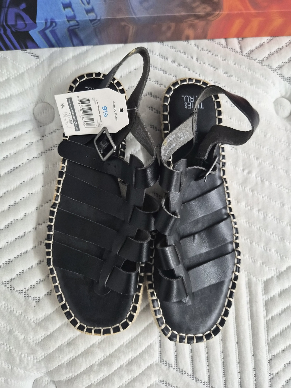 Time and Tru Black Strappy Gladiator Sandals
